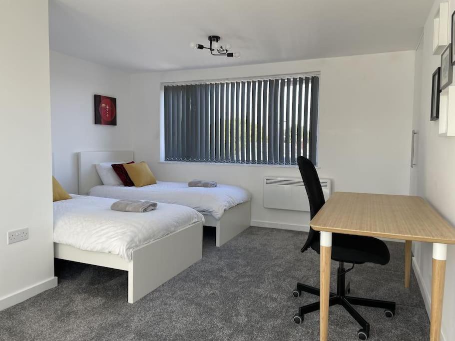 Paradigm House, Modern 2-Bedroom Duplex Apartment 2, Free Parking, Oxford Exterior foto