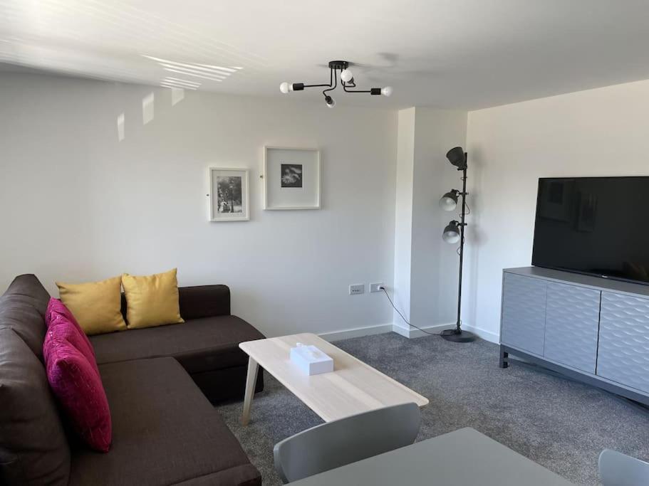 Paradigm House, Modern 2-Bedroom Duplex Apartment 2, Free Parking, Oxford Exterior foto