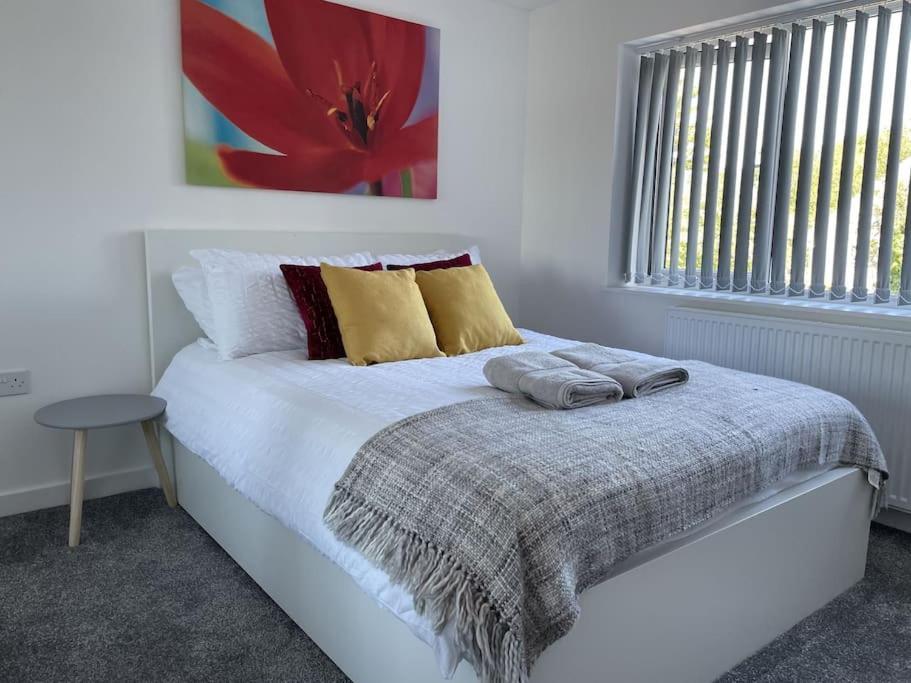 Paradigm House, Modern 2-Bedroom Duplex Apartment 2, Free Parking, Oxford Exterior foto